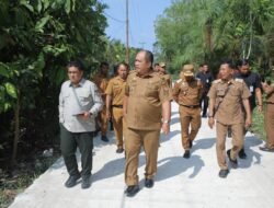 Bupati dan Plt Dirjen Perkebunan Kementan Tinjau Cetak Sawah