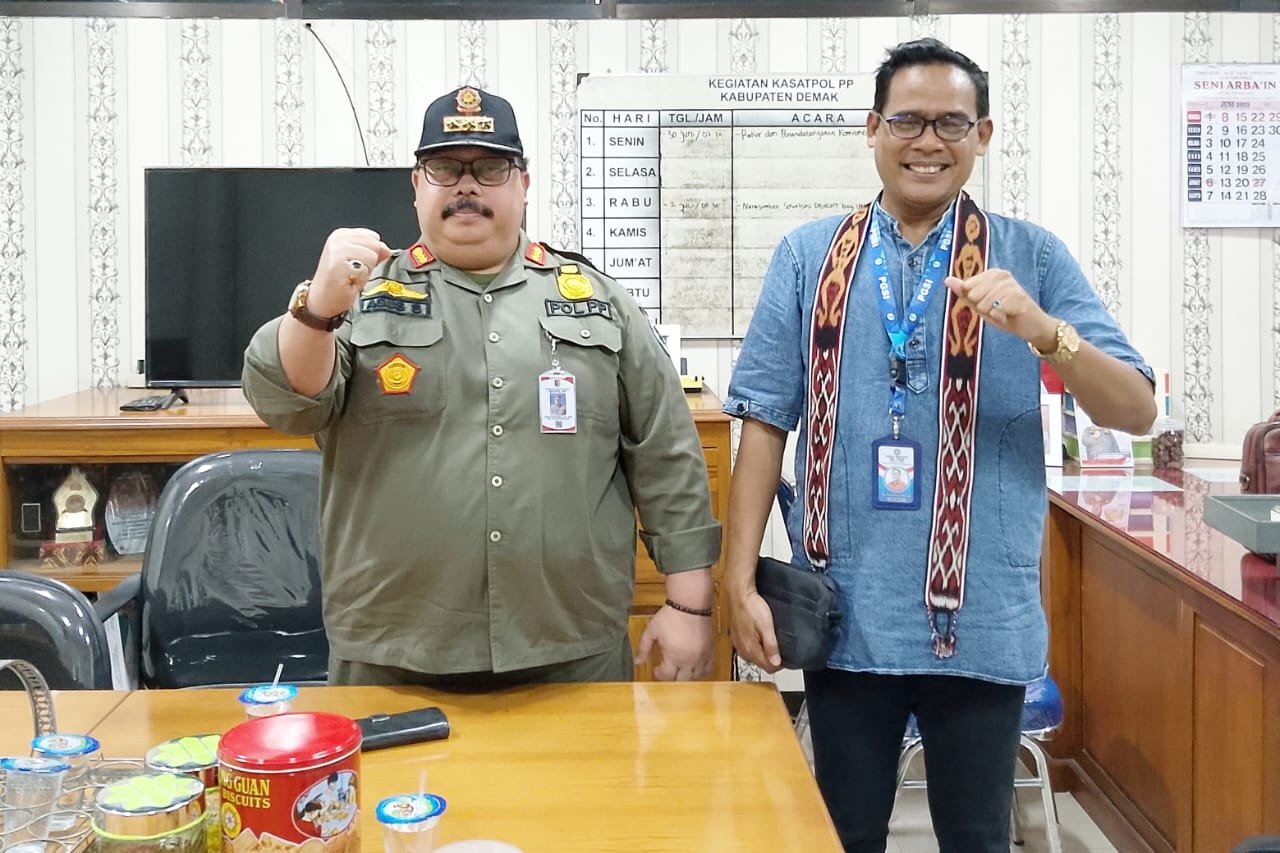 PGSI (Persatuan Guru Seluruh Indonesia) Kabupaten Demak, Noor Salim, kepada sejumlah awak media, usai menyambangi kantor satpol PP Demak,