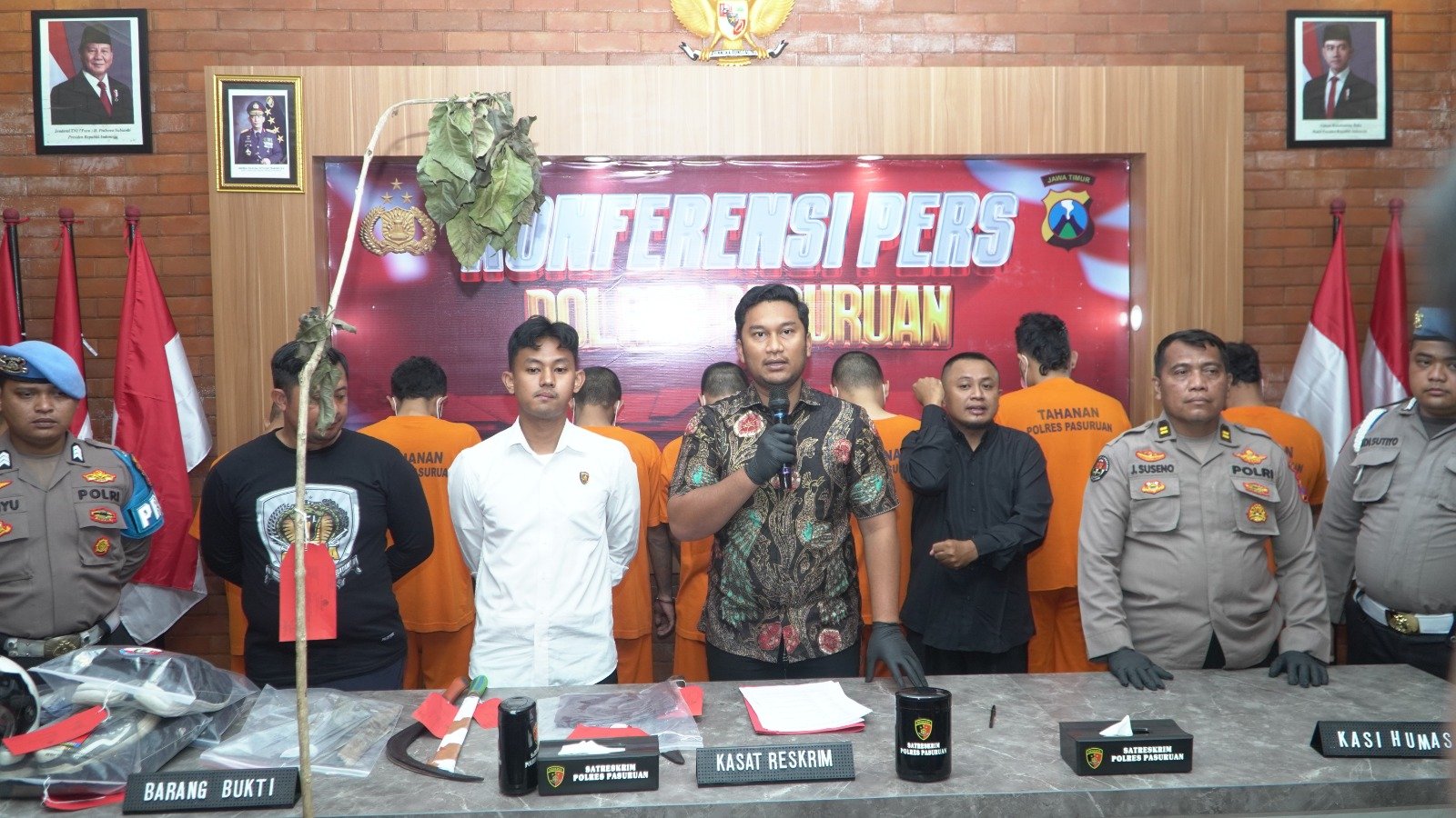 humas Polres Pasuruan, Joko Suseno kepada media usai giat jumpa pers di Balai warta polres Pasuruan