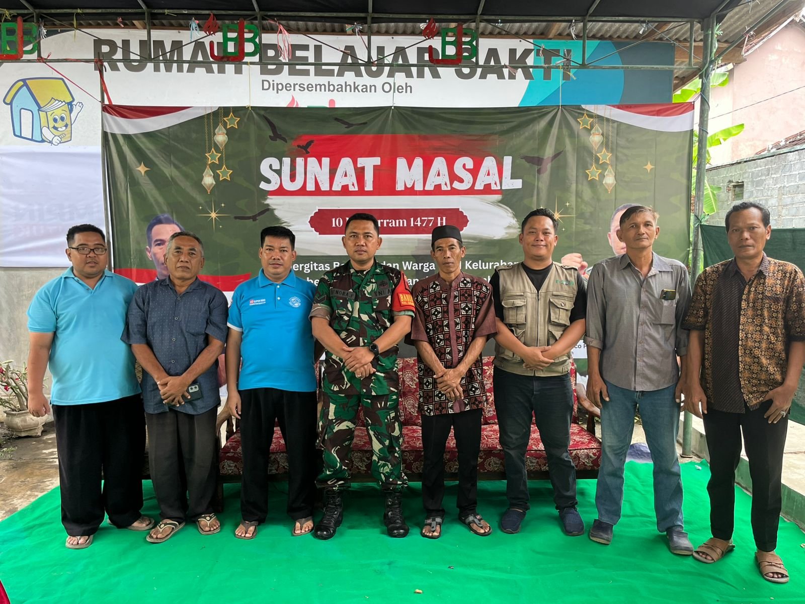 Koramil 0820/02 Wonoasih memfasilitasi pelaksanaan sunatan massal sebagai bentuk bakti sosial