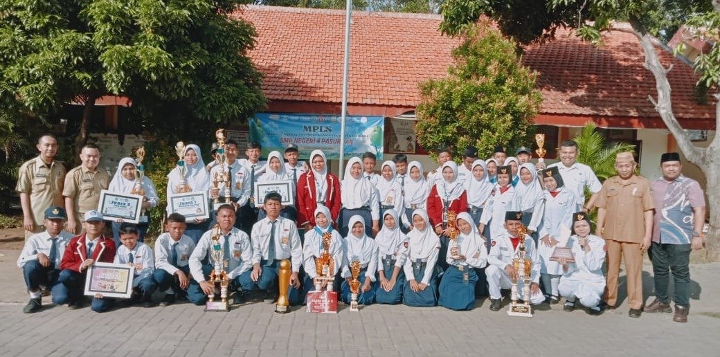 SMP Negeri 4 Pasuruan kembali menunjukkan taringnya di berbagai ajang perlombaan sepanjang tahun 2025