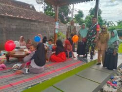 Koramil Maron Mengawal Pelaksanaan Posyandu Balita dan Lansia di wilayah Binaan