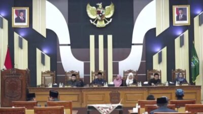 DPRD Kabupaten Pasuruan menggelar rapat paripurna IV tentang persetujuan RAPERDA non APBD tahun 2025