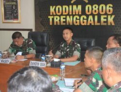 Staf Khusus Kasad Tinjau Hasil TMMD di Trenggalek