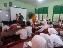 Koramil Cempaka Putih Tanamkan Nasionalisme di MPLS