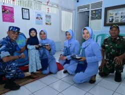 Cegah Stunting, Lanud Husein Salurkan Makanan Bergizi ke Warga