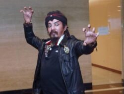 Limbad Nyaris Ditahan Imigrasi Arab Saudi Gegara Gigi Taringnya