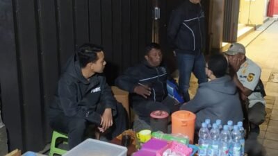 Paguyuban PKL Jalan Dhoho Protes, Soroti Dugaan Oknum Satpol PP Bekingi Pedagang Bandel