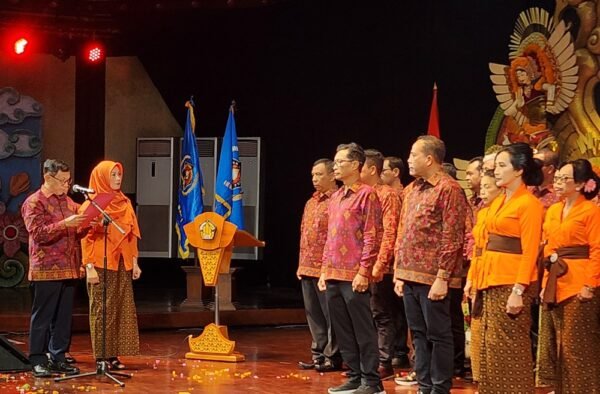 Pengurus Baru PWI Bali Resmi Dilantik, Dira Arsana Apresiasi Dukungan Pemerintah untuk Kebebasan Pers