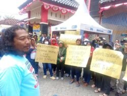 Ratusan Warga Puncu Geruduk Kantor BPN Kediri, Tolak Penetapan Lahan Fasos