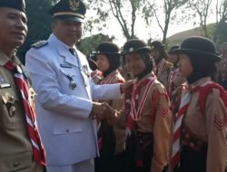 Camat dan Kwaran Jatisampurna Lantik Anggota Pramuka Garuda