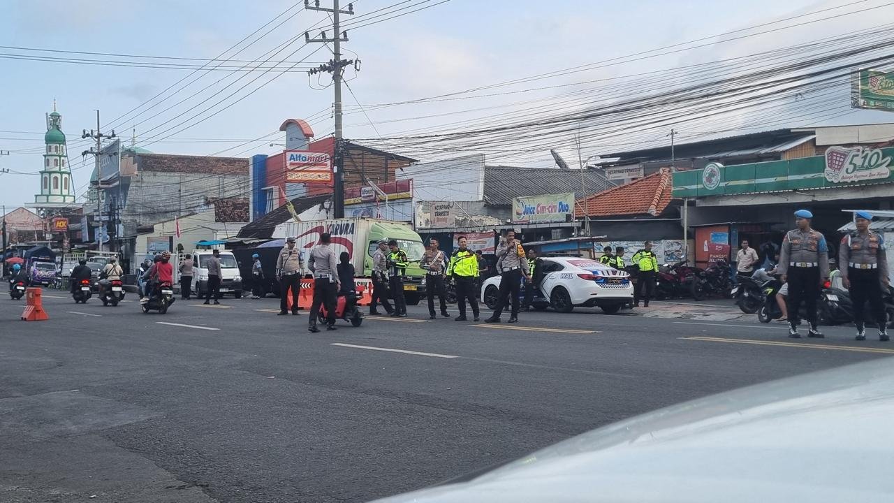 Siapkan Buffer Zone, Ditlantas Polda Jatim Urai Kepadatan Jalur Situbondo - Ketapang Banyuwangi