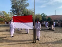 SMPN 4 Pasuruan Gelar Upacara HUT ke-80 RI dengan Semangat “Bersatu Berdaulat, Rakyat Sejahtera, Indonesia Maju”