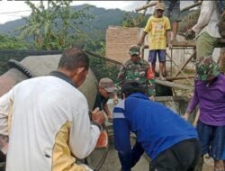 TNI Sinergi dengan  Warga Menyatu Membantu Pembangunan Masjid Dawuhan