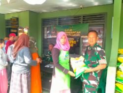 TNI Hadir untuk Rakyat, Koramil 0819/23 Sukorejo Salurkan Beras Murah