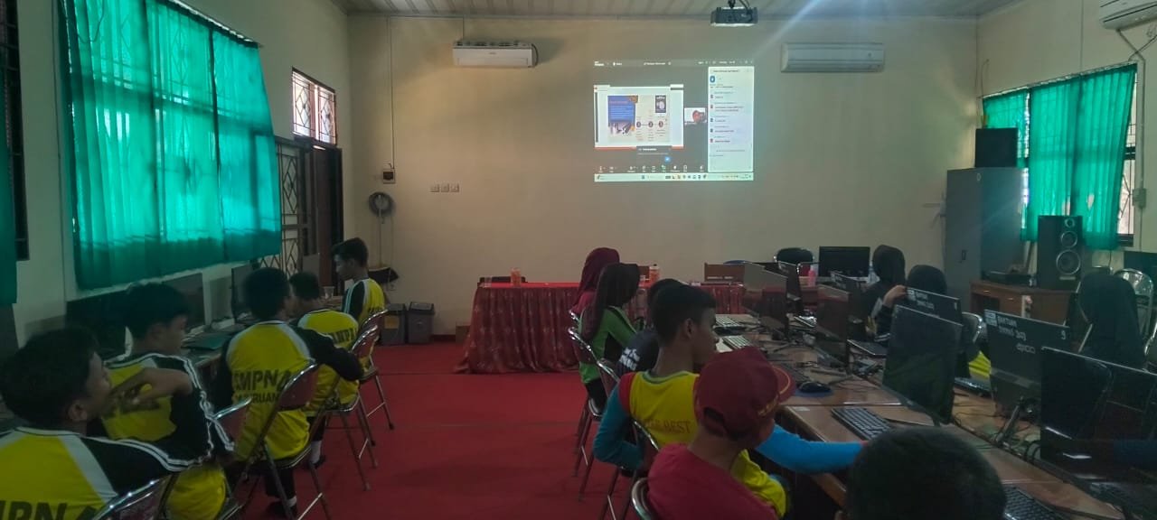 kegiatan Nonton Bareng (Nobar) Webinar Edukasi Metrologi Legal