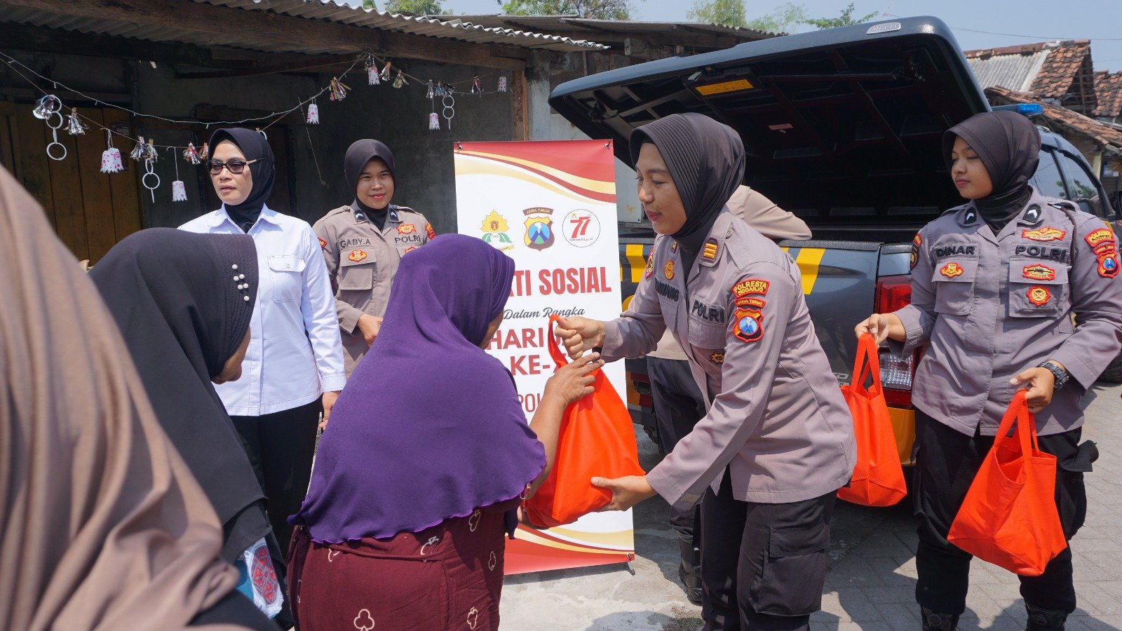 kegiatan bakti sosial di Dusun Tanggulrejo RT 03 RW 06, Kecamatan Porong, Kabupaten Sidoarjo,
