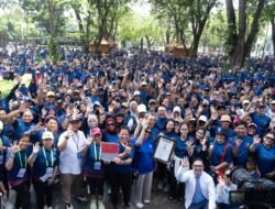 5.000 Peserta Membatik di Sak Semen, Indocement Cetak Rekor Dunia MURI di HUT ke-50 