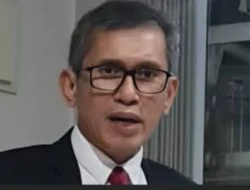 Buzzer: Industri Baru yang Menggempur Demokrasi