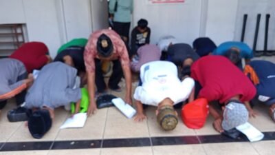 19 Napi Lapas Kediri Sujud Syukur Bebas di HUT ke-80 RI