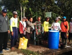 Sinergi TNI dan Petani Trenggalek Gerakan Pengendalian Hama