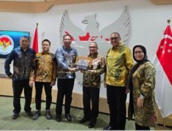 Pimpinan DePA-RI Kunjungi KBRI Singapura, Bahas Bantuan Hukum PMI