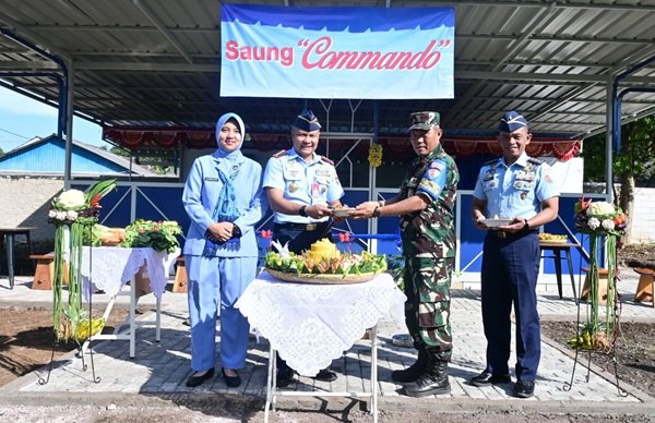 Danlanud Husein Sastranegara Resmikan Saung Commando untuk Perkuat Kebersamaan