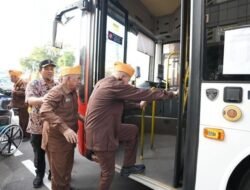 Rayakan Harvetnas 2025, 500 Veteran Keliling Jakarta Gratis dengan Transjakarta