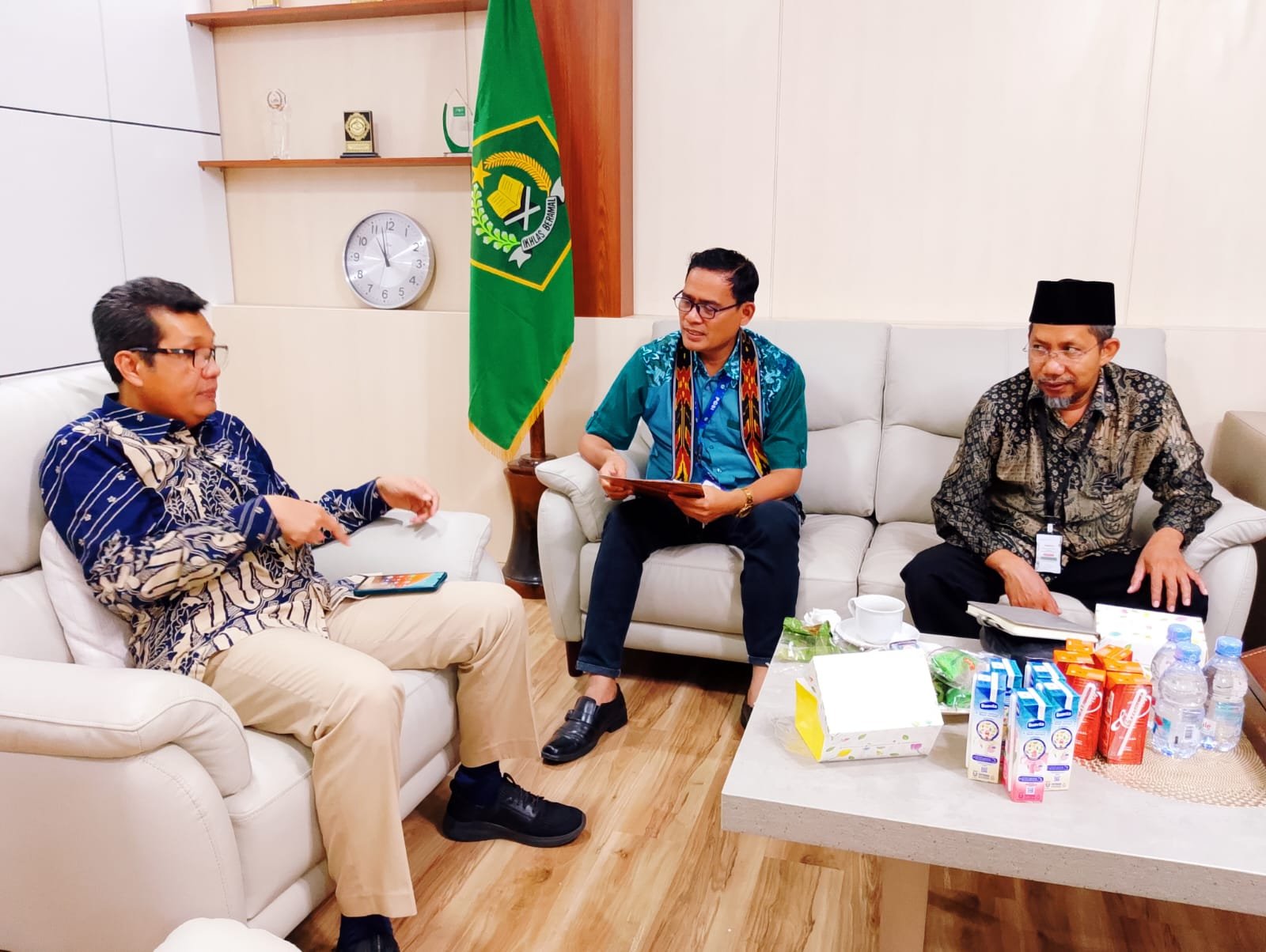 Silaturahmi PGSI, kepada sejumlah awak media,