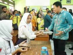 Bupati Sidoarjo Subandi Sidak Makan Bergizi Gratis di Tarik
