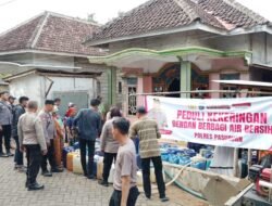 Polres Pasuruan dan PMII Salurkan 6.000 Liter Air Bersih ke Desa Karangjati Lumbang