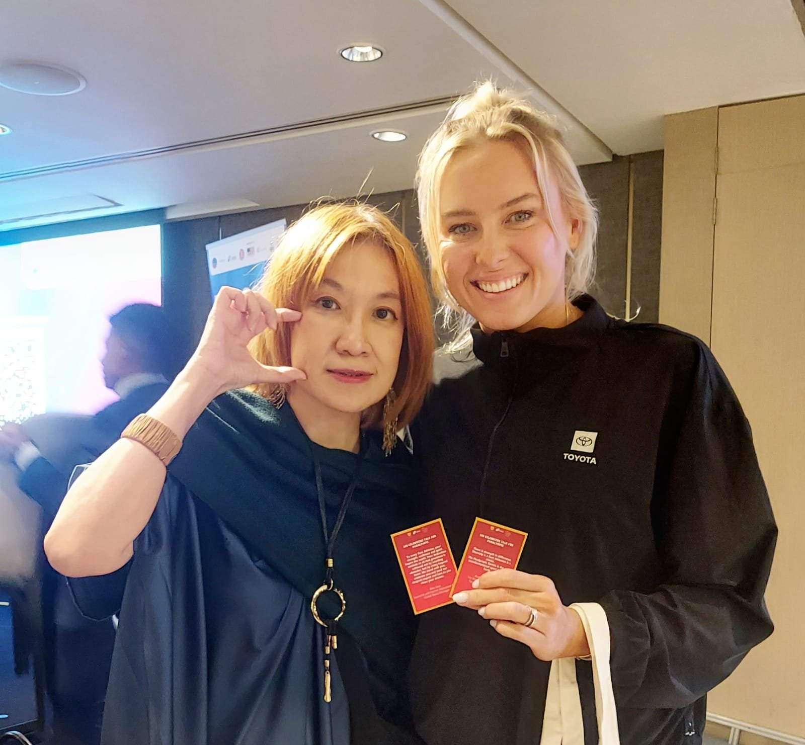 Natalia Tjahja dan Andrew Parsons Satukan Dunia untuk Atlet Difabel Lewat 100 CTFP