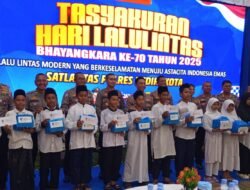 Polres Kediri Santuni Anak Yatim di HUT Lantas Bhayangkara ke-70