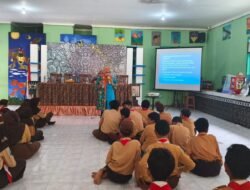 SMPN 4 Pasuruan Gelar Pembinaan Kader Tiwisada dan Kesehatan