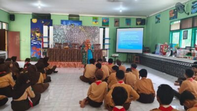 SMPN 4 Pasuruan Gelar Pembinaan Kader Tiwisada dan Kesehatan