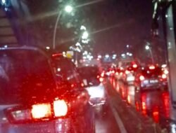 Hujan Deras Guyur Jakarta, Sejumlah Ruas Jalan Tergenang