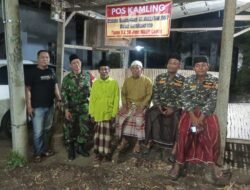 Tingkatkan Keamanan Lingkungan, Babinsa Gencar Laksanakan Patroli Siskamling