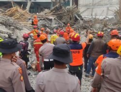 Kapolresta Sidoarjo Turun Langsung Cek Evakuasi Korban Musibah Ponpes Al Khoziny