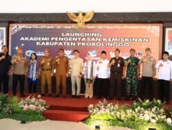 Kasdim 0820/Probolinggo Mayor Inf Herawadi Karnawan Hadiri Launcing Akademi Pengentasan Kemiskinan
