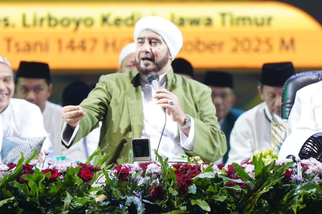 peringatan Hari Santri 2025 yang berlangsung di Ponpes Lirboyo