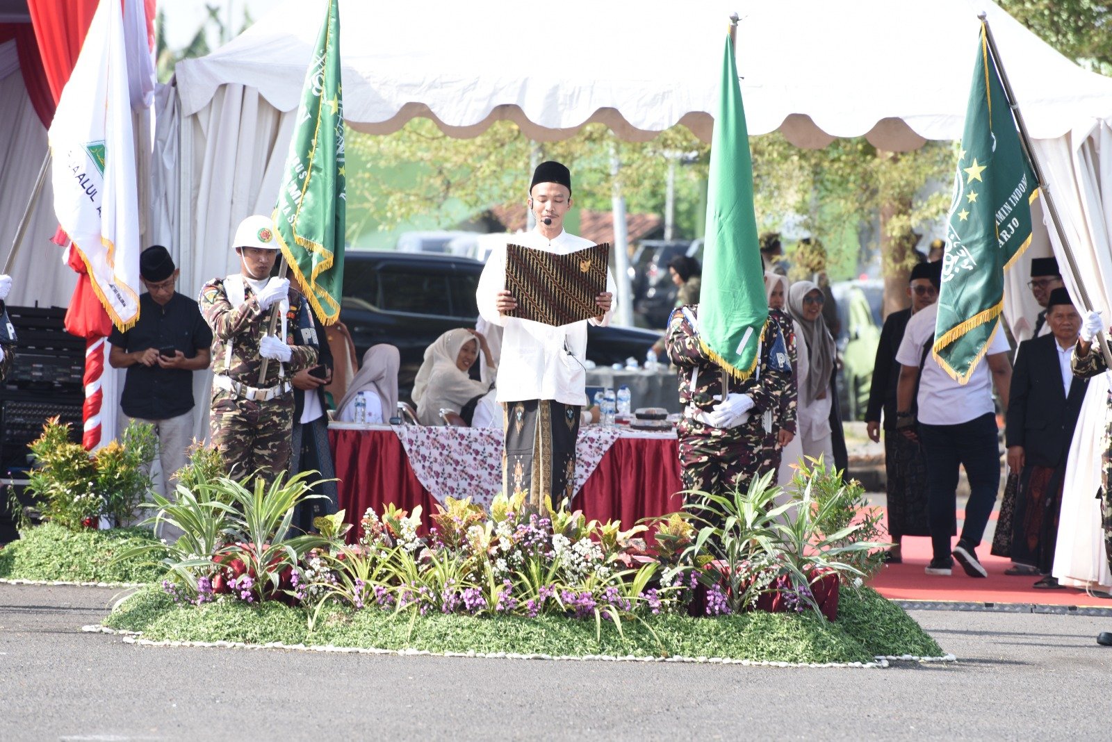 upacara dalam rangka memperingati Hari Santri Nasional (HSN) tahun 2025