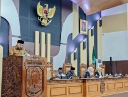 Bupati Pasuruan Sampaikan Jawaban atas Pandangan Umum Fraksi DPRD Soal Raperda APBD 2026