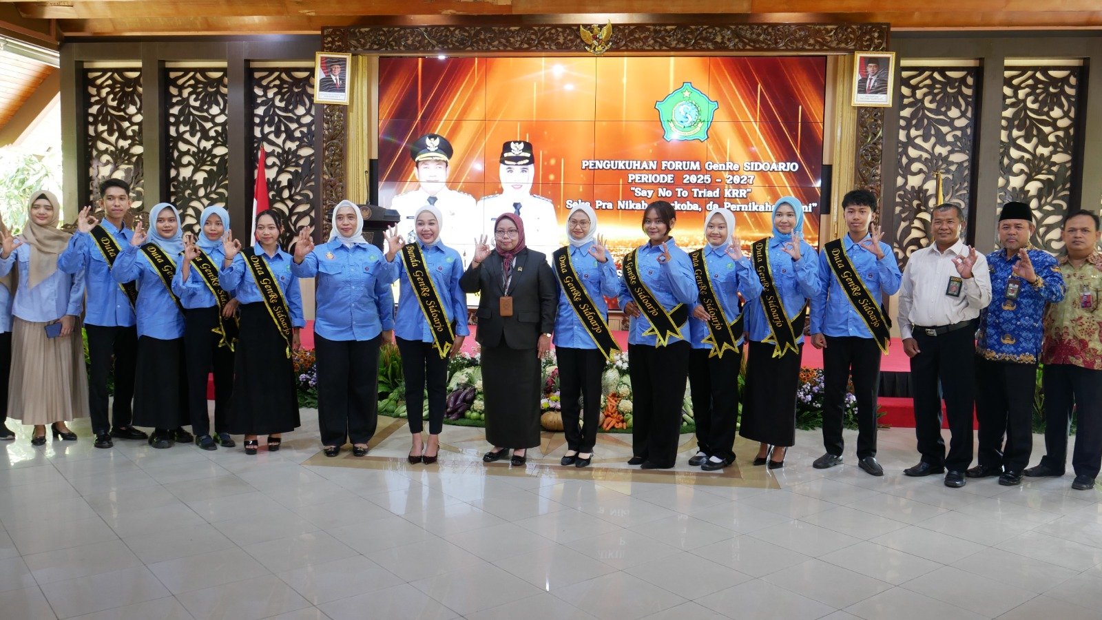 mengukuhkan Forum Generasi Berencana (GenRe) Sidoarjo periode 2025–2027 di Pendopo Delta Wibawa