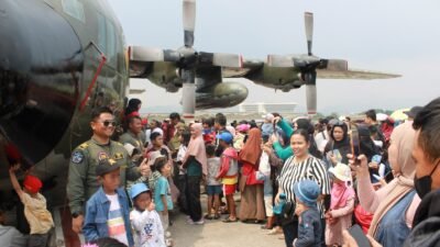 HUT ke-80 TNI, Ribuan Warga Bandung Antusias Hadiri Open Base Lanud Husein Sastranegara