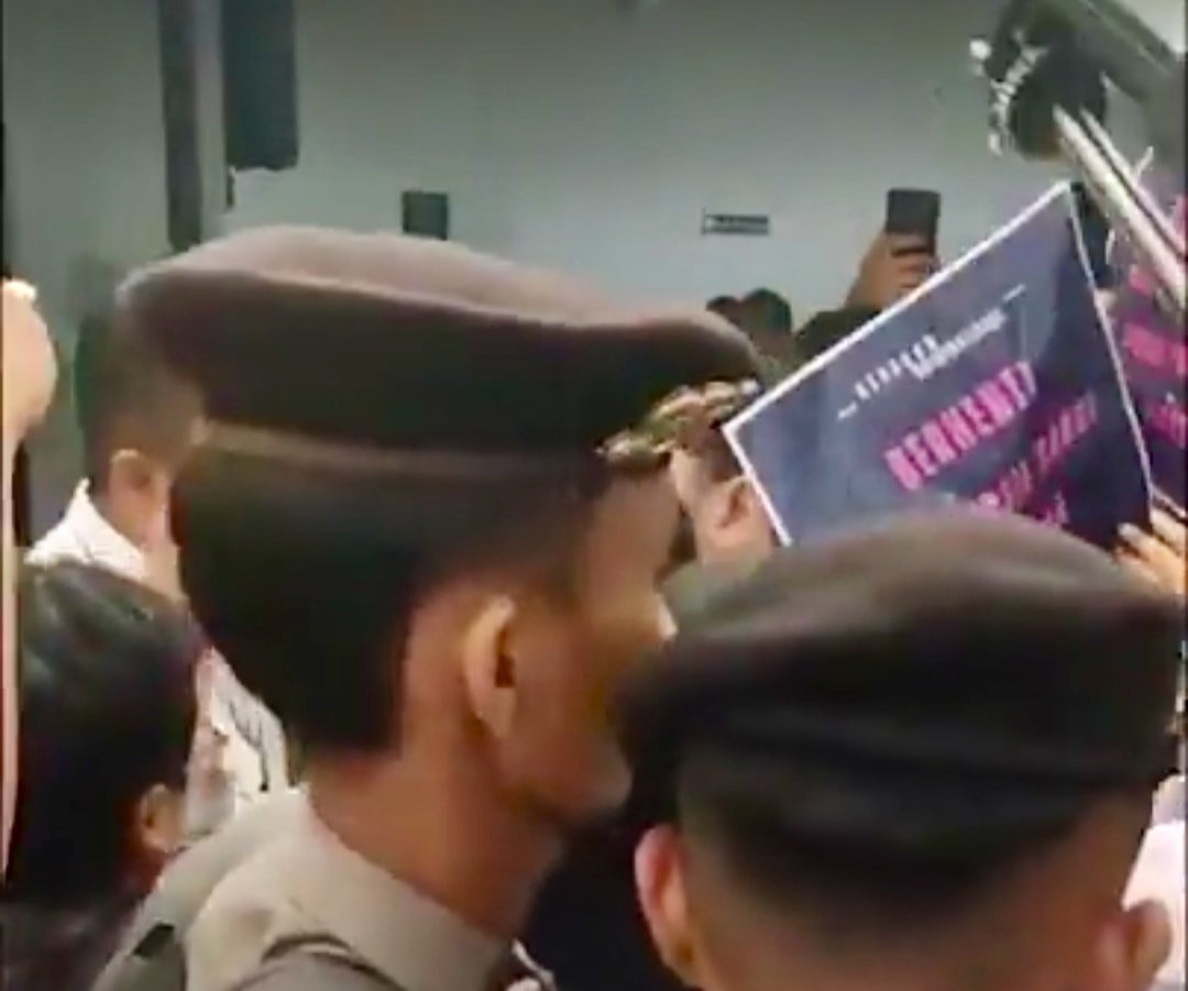 Hakim Tolak Praperadilan Delpedro, Sidang di PN Jakarta Selatan Diwarnai Kericuhan