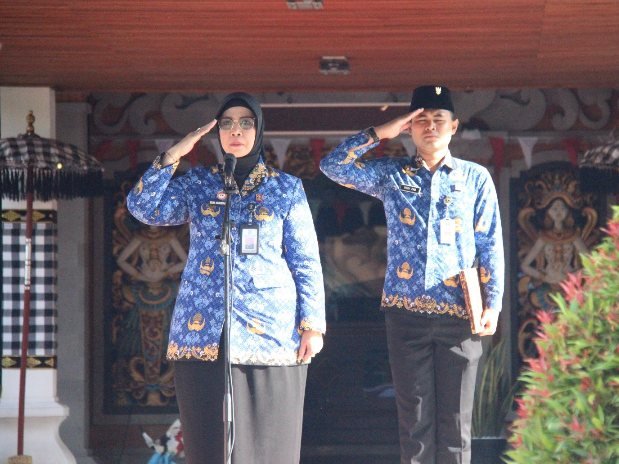 Kanwil Kemenkum Bali Teguhkan Semangat Persatuan melalui Upacara Hari Sumpah Pemuda ke-97