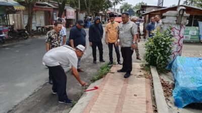 Camat Kisaran Timur Beri Tanda Relokasi Sementara Pedagang