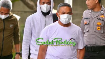 Gubernur Riau Abdul Wahid Tiba di Jakarta, KPK Hitung Uang Sitaan OTT