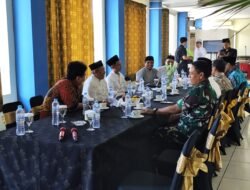 Kasdim 0820/Probolinggo Bersama Sejumlah Pihak Menghadiri Kenduri Legian