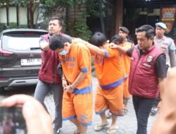 Sindikat Ganjal ATM di Rest Area Tol Sidoarjo Raup Rp 135 Juta, Tiga Pelaku Ditangkap.